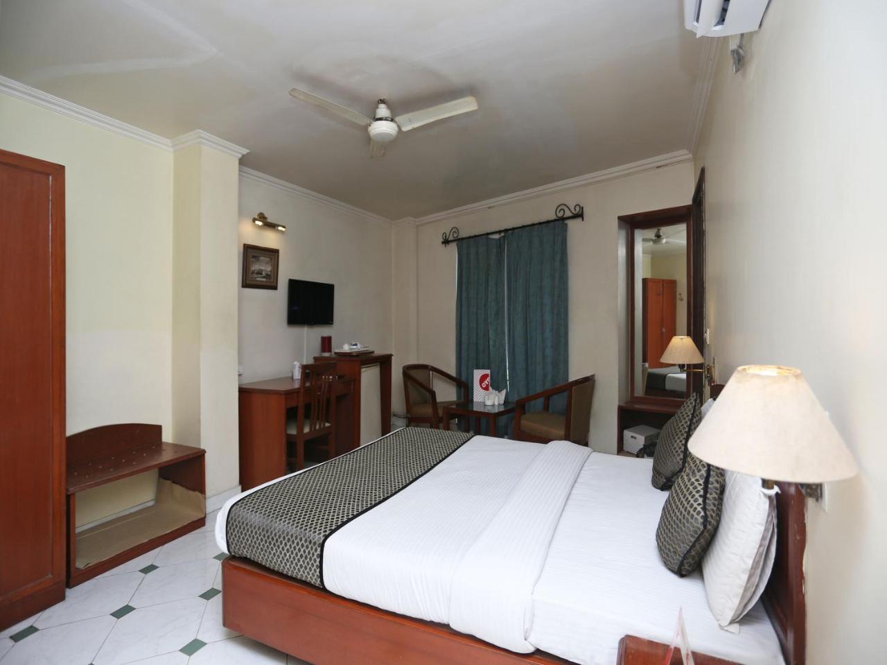 Oyo 3499 Tekarees Inn Lucknow Bagian luar foto