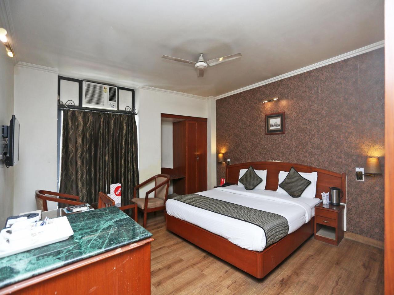 Oyo 3499 Tekarees Inn Lucknow Bagian luar foto