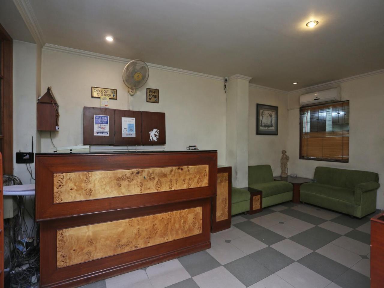 Oyo 3499 Tekarees Inn Lucknow Bagian luar foto